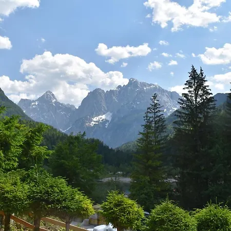Hisa Ob Jezeru - House By The Lake Kranjska Gora Esterno foto