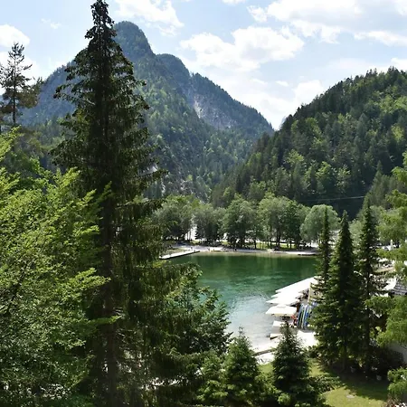 Hisa Ob Jezeru - House By The Lake Kranjska Gora Esterno foto