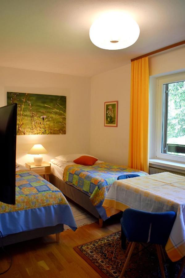 Hisa Ob Jezeru - House By The *